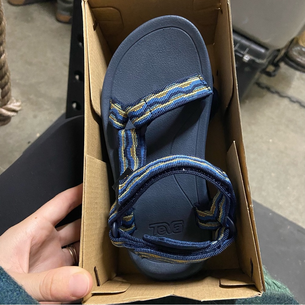 NWT Teva Hurricane XLT 2 Sandal